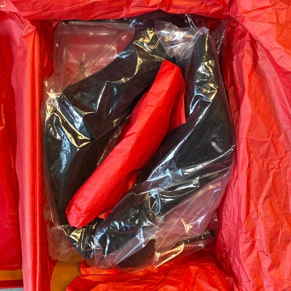 RENÉ CAOVILLA metallic ribbed-knit sock boots - Picture 9 of 9